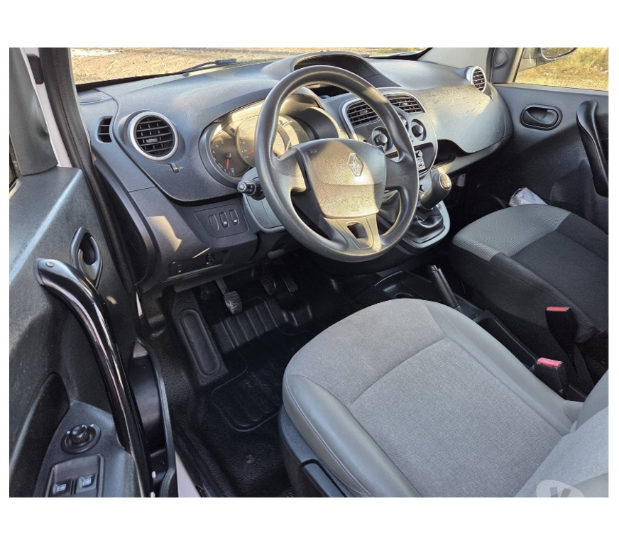 Véhicules commerciaux & utilitaires d'occasion Pont-de-Loup - Photos Vivastreet Renault Kangoo 2018 double cabine 109539km 1.5dci 90cv EU6
