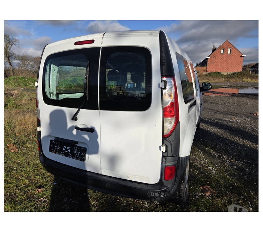 Véhicules commerciaux & utilitaires d'occasion Pont-de-Loup - Photos Vivastreet Renault Kangoo 2018 double cabine 109539km 1.5dci 90cv EU6