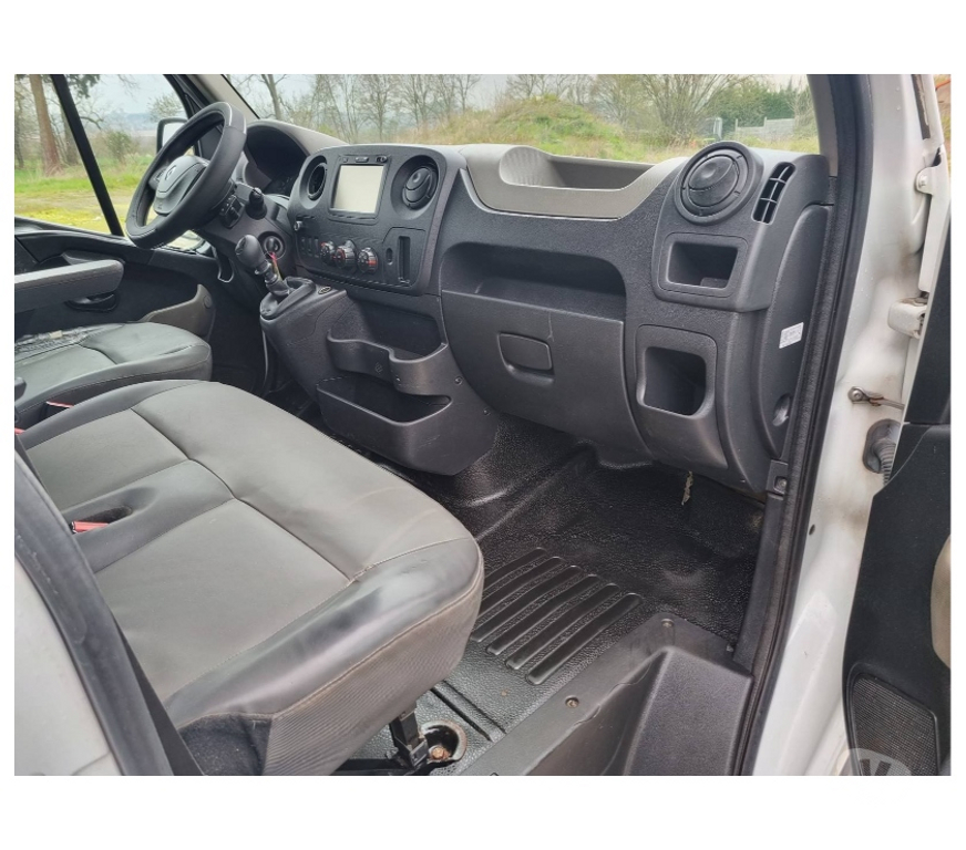 Véhicules commerciaux & utilitaires d'occasion Pont-de-Loup - Photos Vivastreet Renault Master benne pick up double cabine 7places 2017 2.3d