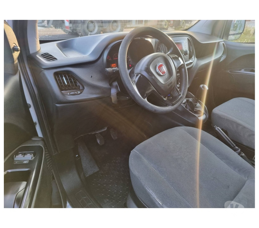 Véhicules commerciaux & utilitaires d'occasion Pont-de-Loup - Photos Vivastreet Fiat Doblo L2 long châssis 7 2017 Euro6 1.3jtd 95cv 93740KM