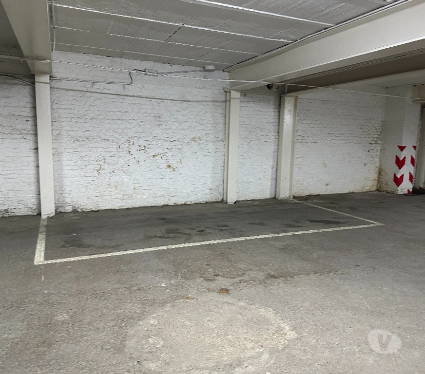 Location parking & garage Liège Liège-Centrum - Photos Vivastreet DEPOT PR FLOTTE VEHICULE