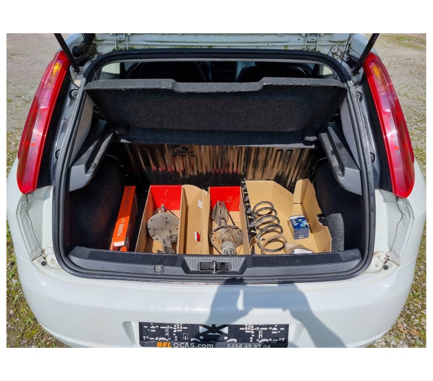 Véhicules commerciaux & utilitaires d'occasion Pont-de-Loup - Photos Vivastreet Fiat Punto 2009 3portes 156593km 1.3jtd 70cv pack électr.