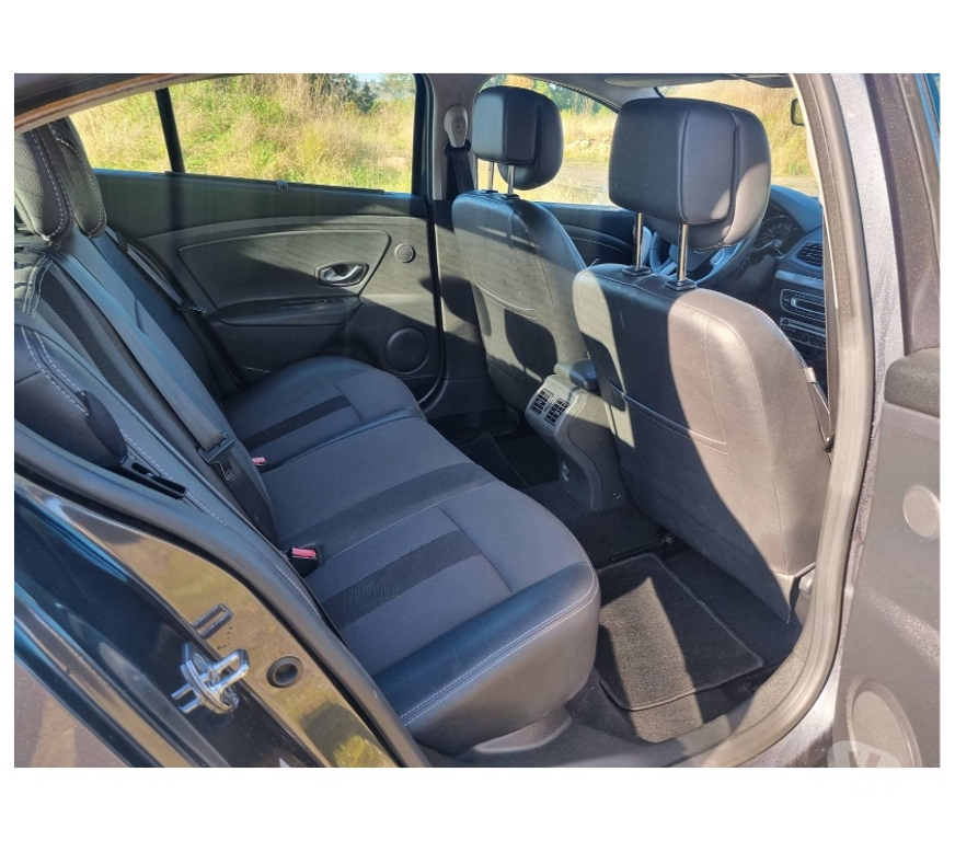 Voiture à vendre Pont-de-Loup - Photos Vivastreet Renault Fluence 1.5dci 105cv Cuir Gps Airco Cruise jante alu