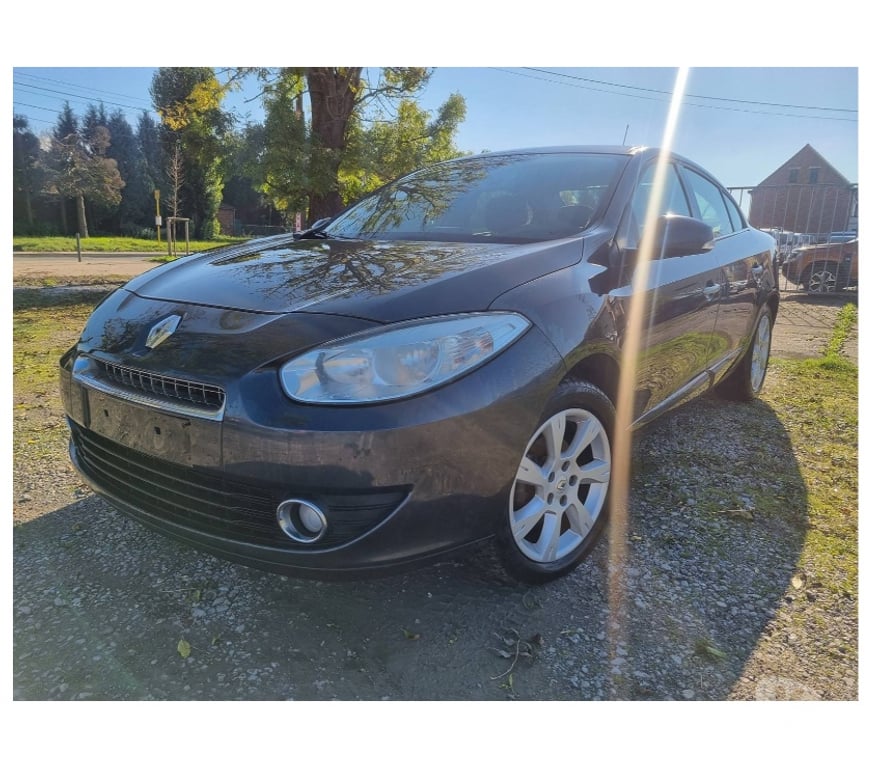 Voiture à vendre Pont-de-Loup - Photos Vivastreet Renault Fluence 1.5dci 105cv Cuir Gps Airco Cruise jante alu