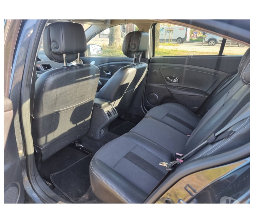 Voiture à vendre Pont-de-Loup - Photos Vivastreet Renault Fluence 1.5dci 105cv Cuir Gps Airco Cruise jante alu