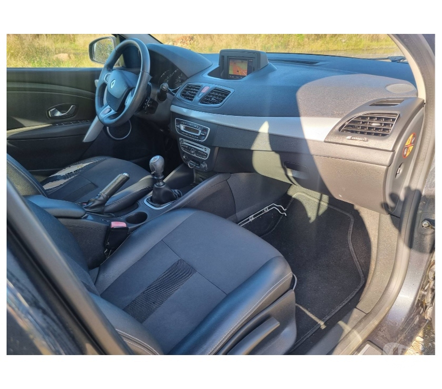 Voiture à vendre Pont-de-Loup - Photos Vivastreet Renault Fluence 1.5dci 105cv Cuir Gps Airco Cruise jante alu