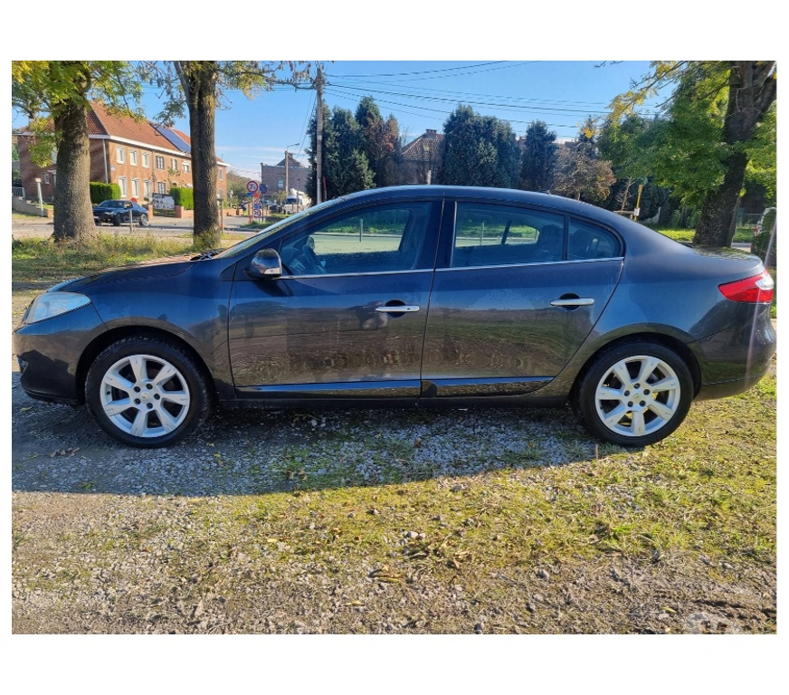 Voiture à vendre Pont-de-Loup - Photos Vivastreet Renault Fluence 1.5dci 105cv Cuir Gps Airco Cruise jante alu