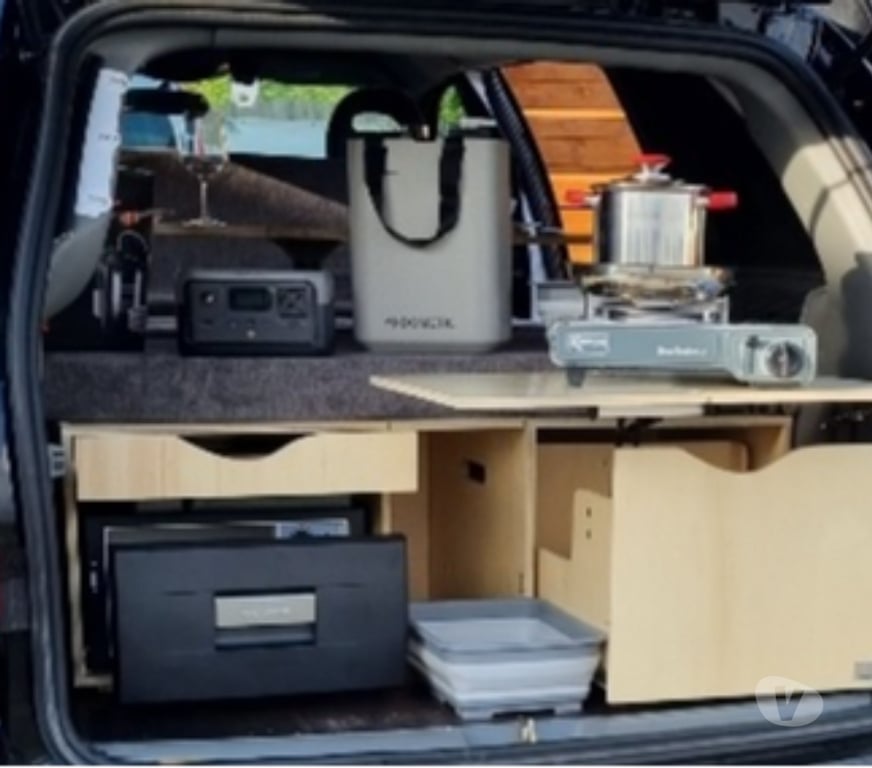 Camping car occasion Bruxelles (Brussels) Bruxelles-Centrum - Photos Vivastreet Aménage ton véhicule en 5 min – Kit complet VanHolidays