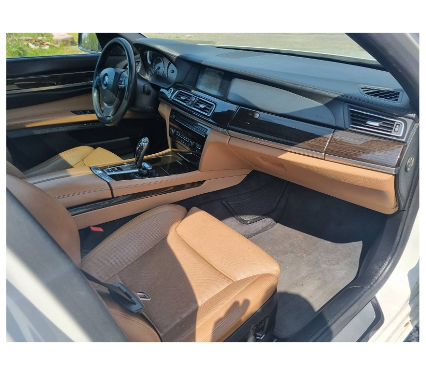 Voiture à vendre Pont-de-Loup - Photos Vivastreet Bmw 730D 245cv 180kw Cuir cognac toit ouvrant full option..