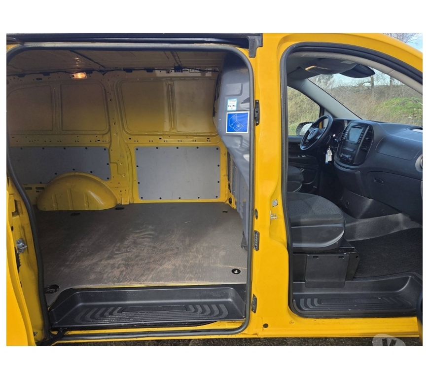 Véhicules commerciaux & utilitaires d'occasion Pont-de-Loup - Photos Vivastreet Mercedes E Vito Maxi 12 2020 115cv 85kw Gps Ac caméra recul