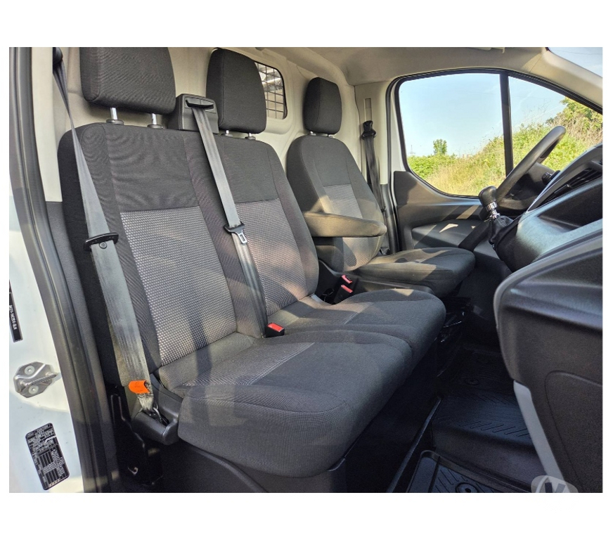 Véhicules commerciaux & utilitaires d'occasion Pont-de-Loup - Photos Vivastreet Ford Transit Custom L1h1 2.2tdci 110CV Nv Moteur 0km 3places
