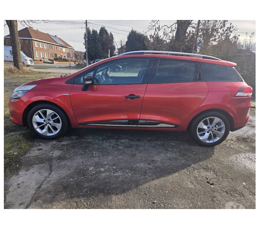 Voiture à vendre Pont-de-Loup - Photos Vivastreet Renault Clio Break 1.2tce 120cv Boite auto Gps Ac Cruise...