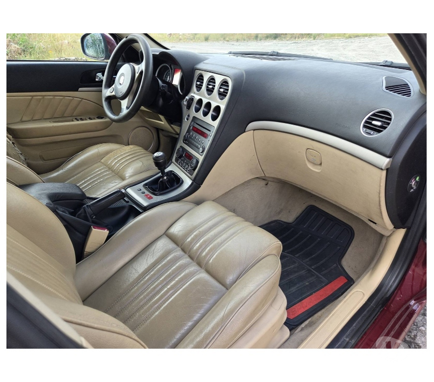 Voiture à vendre Pont-de-Loup - Photos Vivastreet Alfa 159 break 2008 1.9jtd 115cv Cuir Beige Ac Jantes Cruise