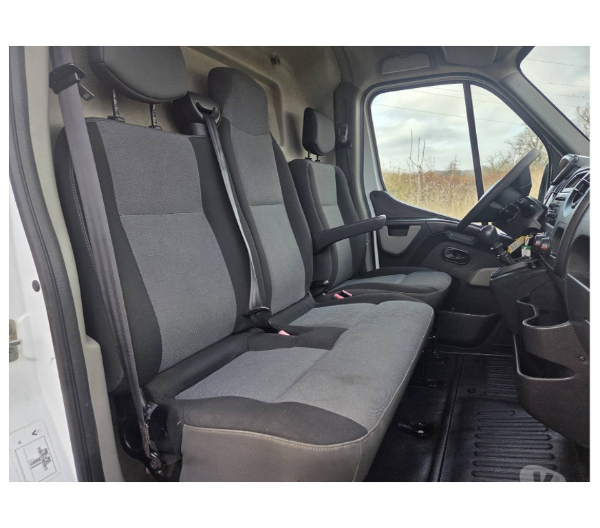 Véhicules commerciaux & utilitaires d'occasion Pont-de-Loup - Photos Vivastreet Renault Master L2h2 2.3dci 150cv 110kw 6v Gps Airco