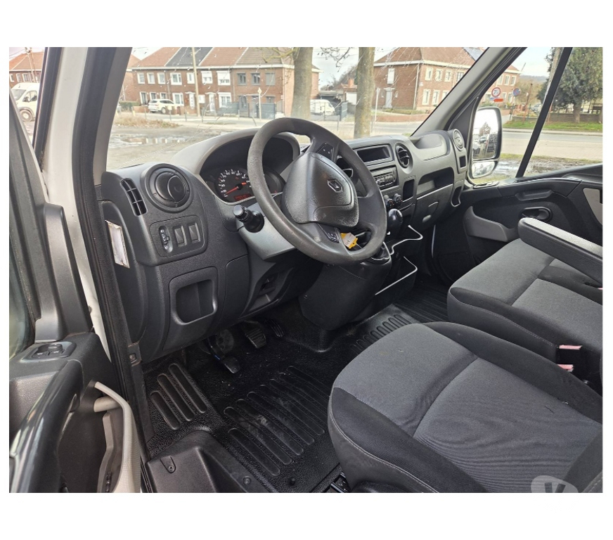 Véhicules commerciaux & utilitaires d'occasion Pont-de-Loup - Photos Vivastreet Renault Master L2h2 2.3dci 150cv 110kw 6v Gps Airco