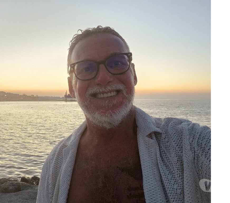 Gay Laeken - Photos Vivastreet Recherche une bonne