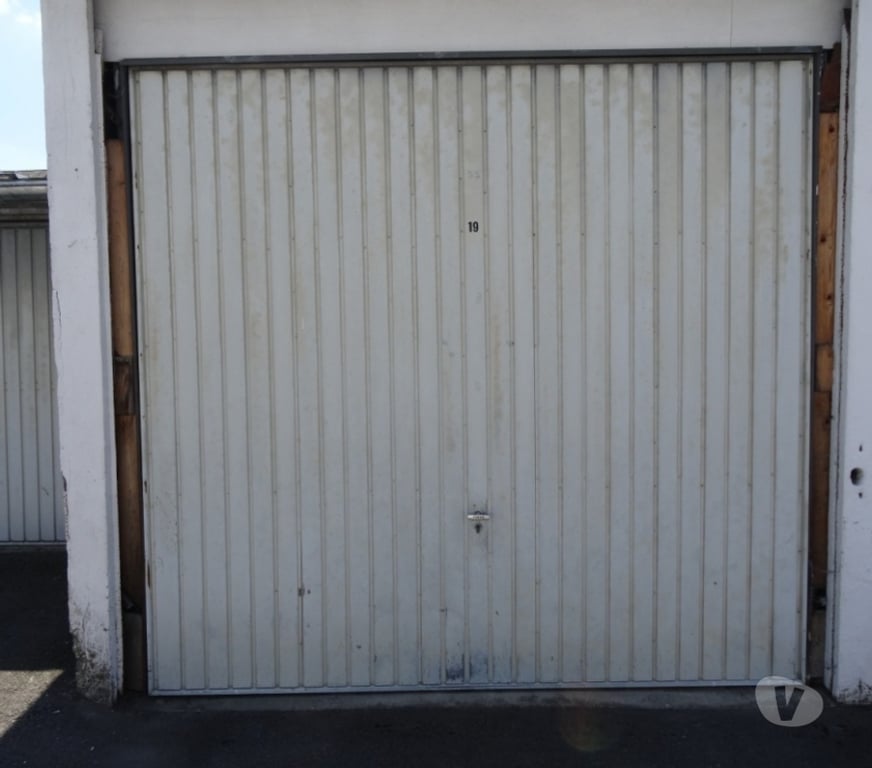 Location parking & garage Jambes Jambes-Centrum - Photos Vivastreet GRAND GARAGE A LOUER A JAMBES