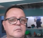 Homme recherche femme pour moments agréables