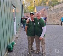 Qui viens se faire sucer a fond