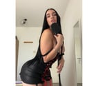 Lina, très sexy et sans tabous.