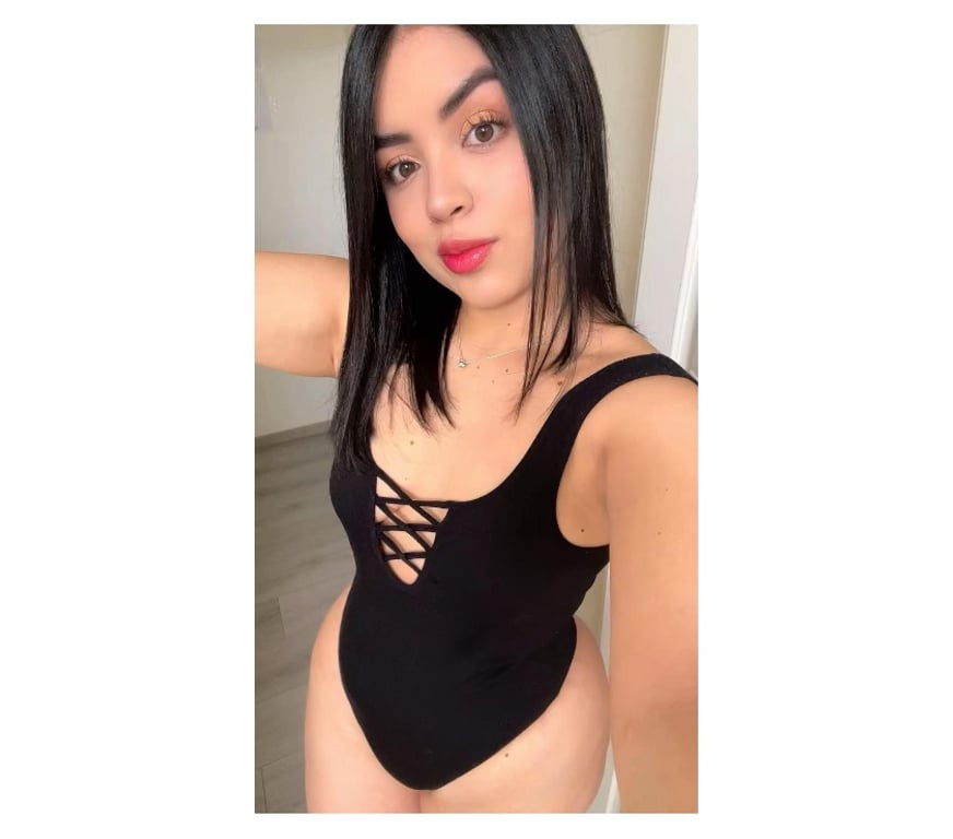 Escort Aubange Athus - Photos Vivastreet Caroline, premier fois Athus