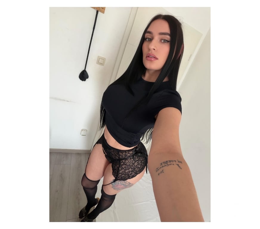 Escort Aubange Athus - Photos Vivastreet Lina, très sexy et sans tabous.
