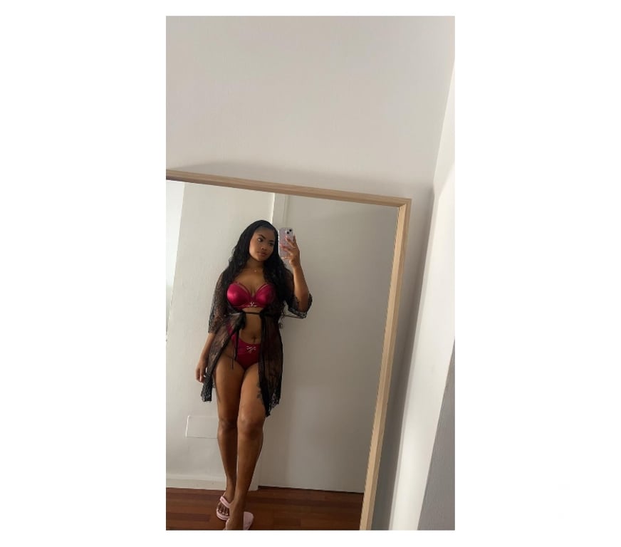 Escort Aubange Athus - Photos Vivastreet Yuli, belle fille douce et sexi