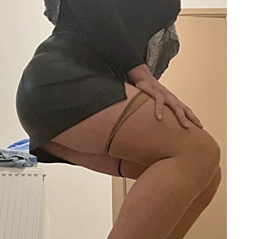 Gay Jette - Photos Vivastreet Brunette cherche a s’amusé