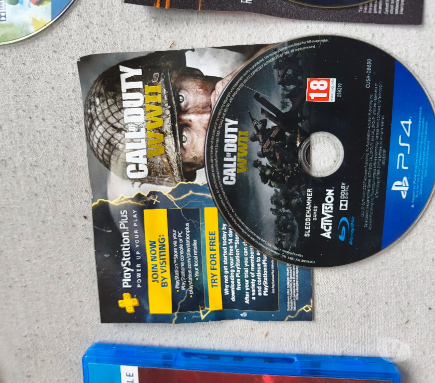 Jeux vidéo & consoles Soumagne Soumagne-Centrum - Photos Vivastreet Ps4+sac original ps4+jeux+2 manettes