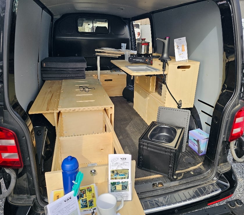 Camping car occasion Bruxelles (Brussels) Bruxelles-Centrum - Photos Vivastreet Aménage ton véhicule en 5 min – Kit complet VanHolidays