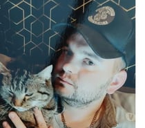 Coucou personnes veut se faire sucer ici ?