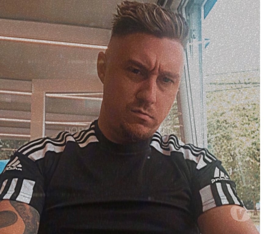 Gay Charleroi Charleroi-Centrum - Photos Vivastreet Passif masculin pour actif masculin