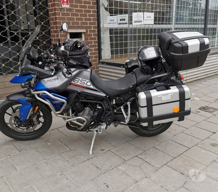 Motos Jumet Jumet-Centrum - Photos Vivastreet Moto triumph 850 sport
