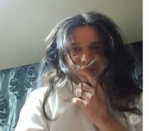 Sale garçon disponible pour amateur odeurs intimes