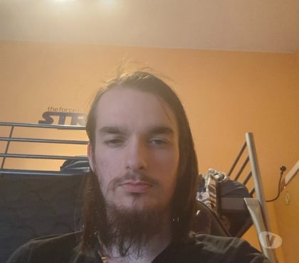 Gay Ecaussinnes-Centrum Ecaussinnes - Photos Vivastreet Cherche un bon soumis entre 20 et 35 ans pour me faire sucer