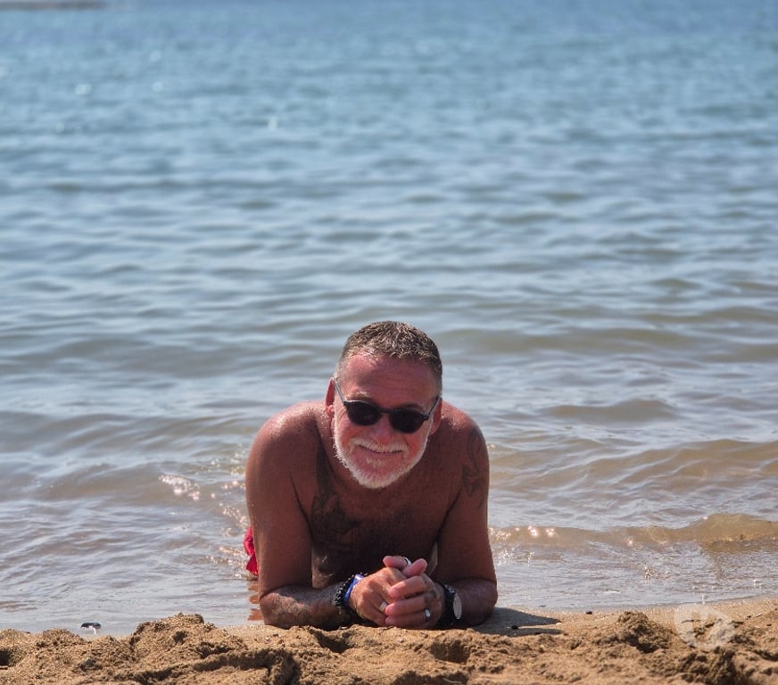 Gay Laeken - Photos Vivastreet Recherche un bon actif