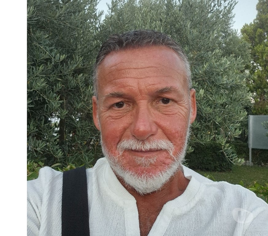 Gay Laeken - Photos Vivastreet Recherche un bon actif