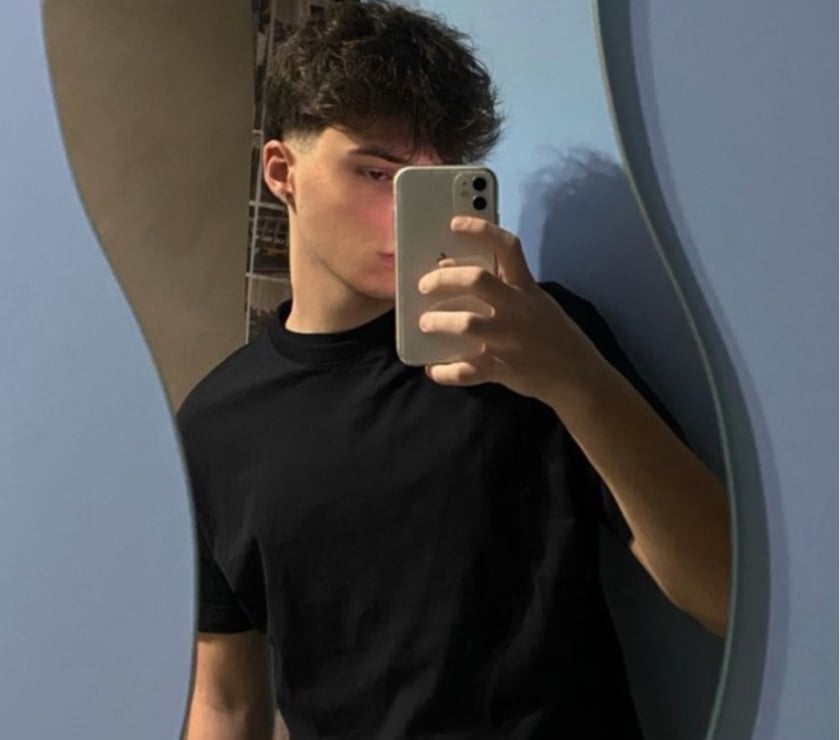 Gay - Photos Vivastreet Hétéro curieux cherche un bon cul et une bonne queue