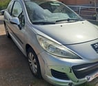 Charleroi - Charleroi — Voiture Peugeot 207 2011