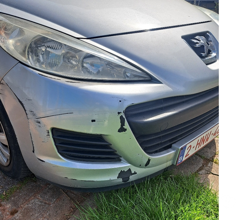 Voiture à vendre Charleroi Charleroi-Centrum - Photos Vivastreet Voiture Peugeot 207 2011