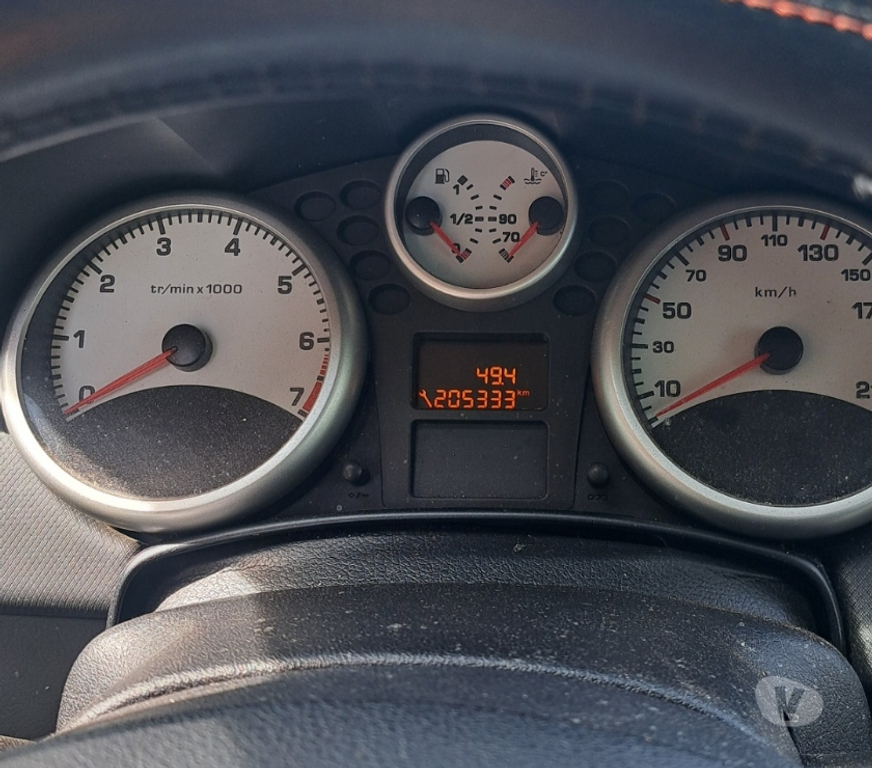 Voiture à vendre Charleroi Charleroi-Centrum - Photos Vivastreet Voiture Peugeot 207 2011