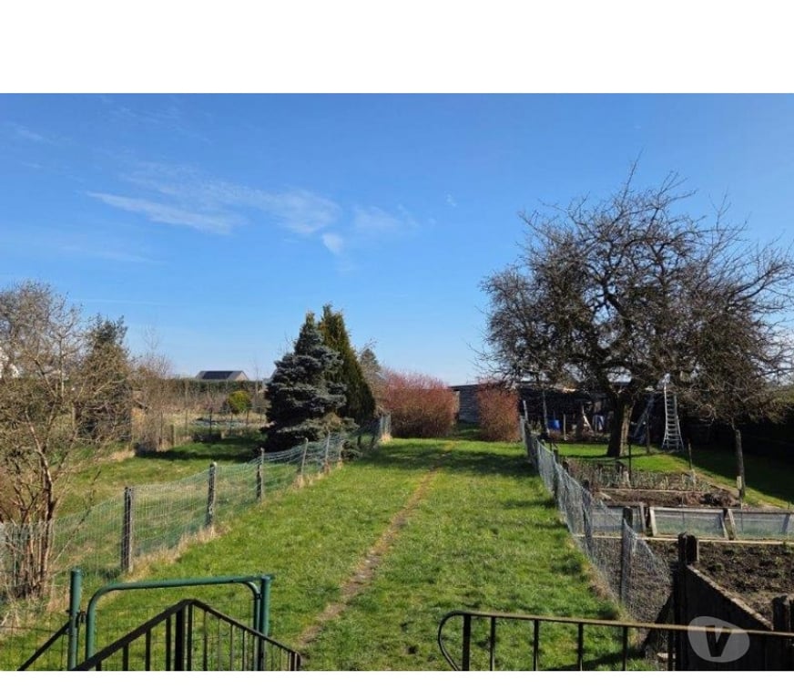 Annonce maison Bertrix - Photos Vivastreet Bertrix : maison mitoyenne avec jardin, 2ch, proche centre.