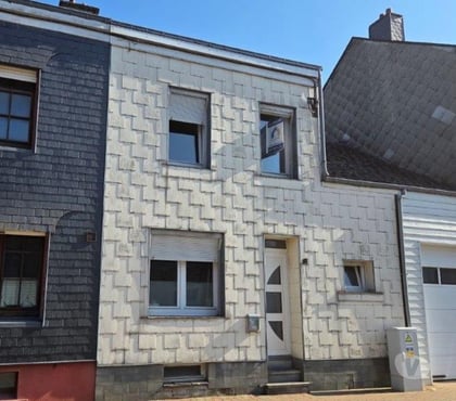 Vente maisons - Photos Vivastreet Bertrix : maison mitoyenne avec jardin, 2ch, proche centre.