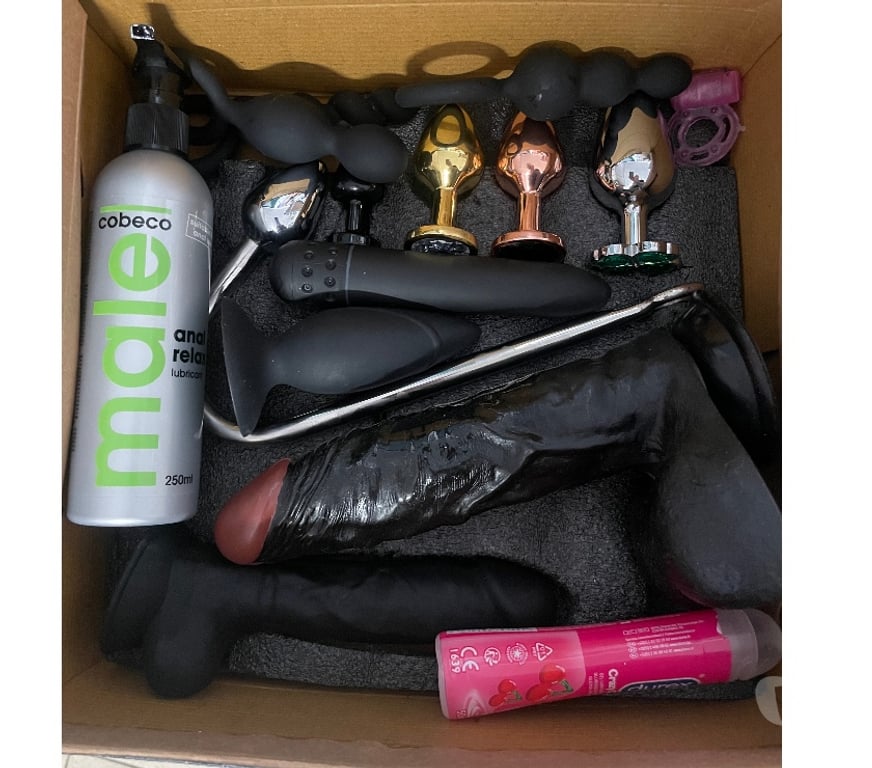 Gay Marche-en-Famenne - Photos Vivastreet Qui me veux Nu en extérieur pour lui