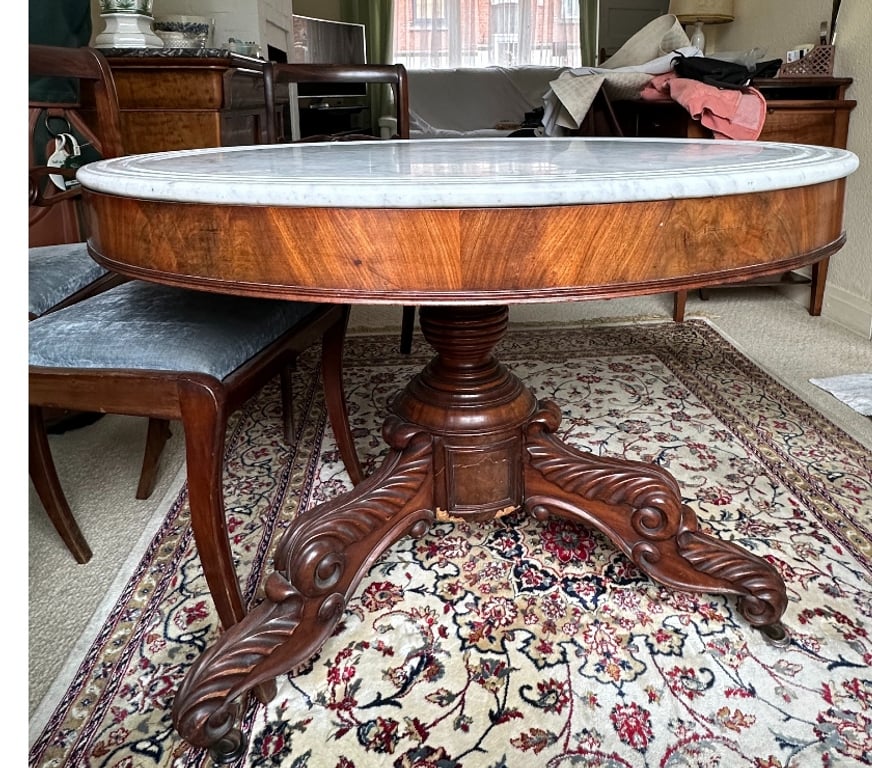 Meubles & Décoration Auderghem - Photos Vivastreet Table ronde en bois et surface marbre plus 4 chaises