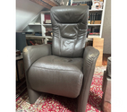 fauteuil relax électrique en cuir de marque Hukla