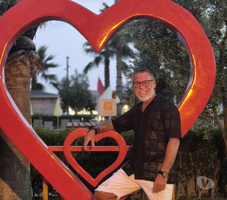 Gay Laeken - Photos Vivastreet Recherche bon actif