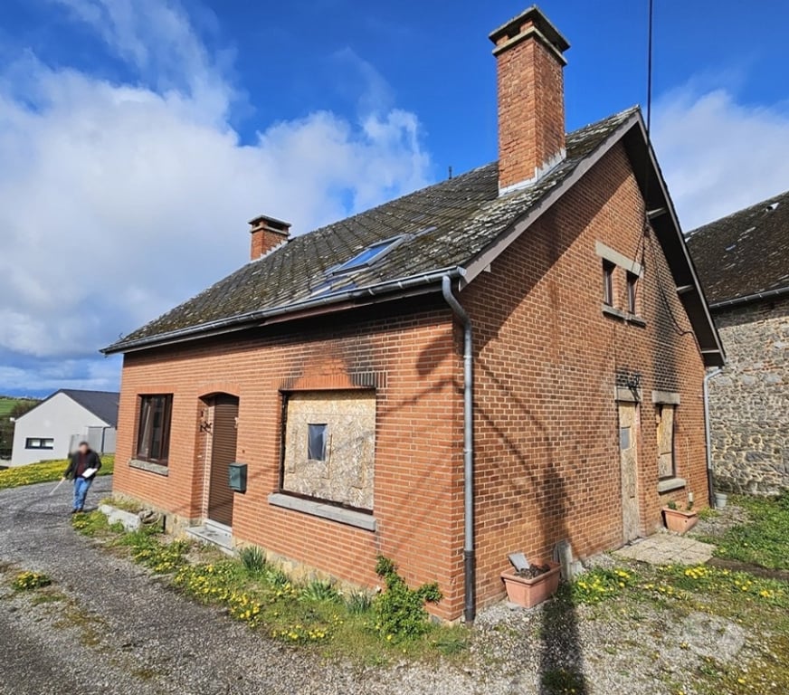 Annonce maison Cerfontaine - Photos Vivastreet Maison 4 façades à réhabiliter sur 8 ares à Daussois