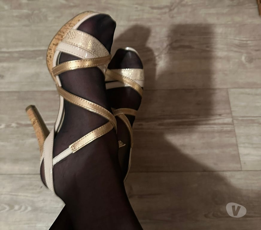 Gay Bruxelles (Brussels) Bruxelles-Centrum - Photos Vivastreet Nylon et talons pour lingerie également ou amateur :)