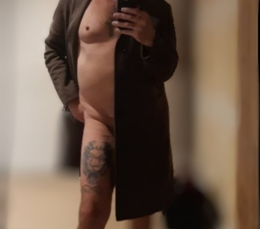 Lope avale pisse nettoye bite et cul odorant